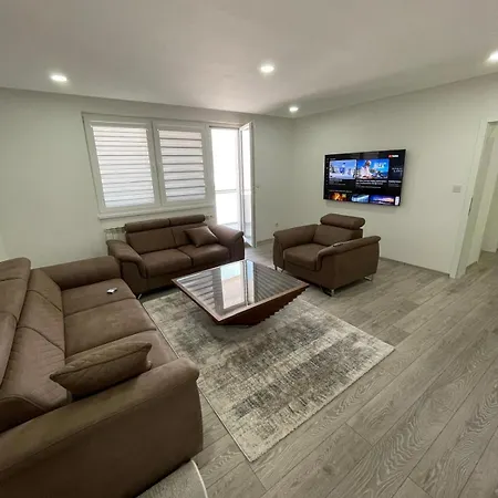 Centre Apartment *